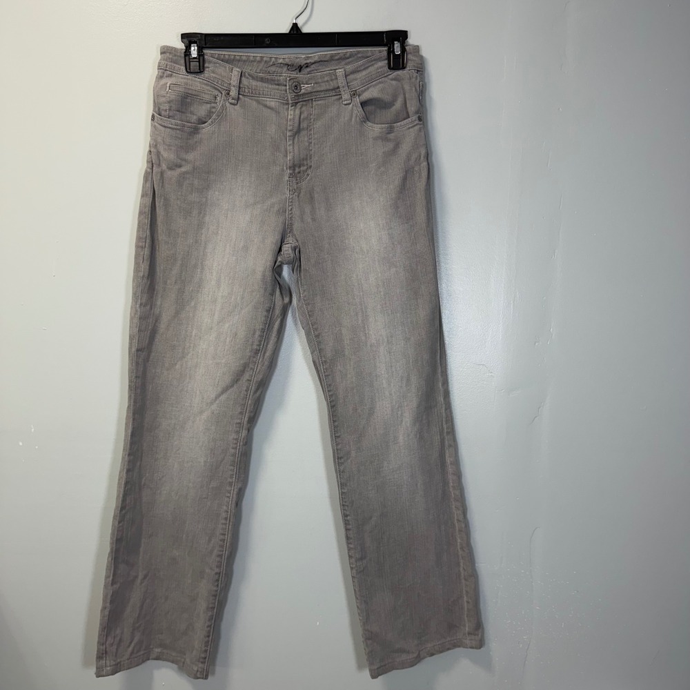 Chicos Platinum Grey Straight Leg Jeans Women Size 8 Regular Stretch Denim